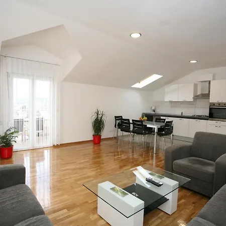 Apartamento Little Paradise *