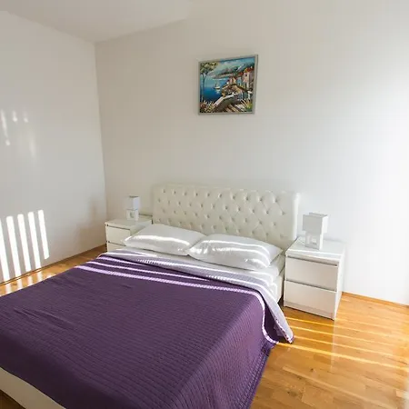 Little Paradise * Τρογκίρ