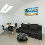 Little Paradise Apartment
